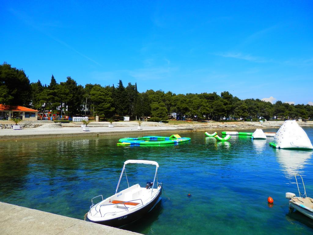 Apartments Nautica II Novigrad  Luaran gambar