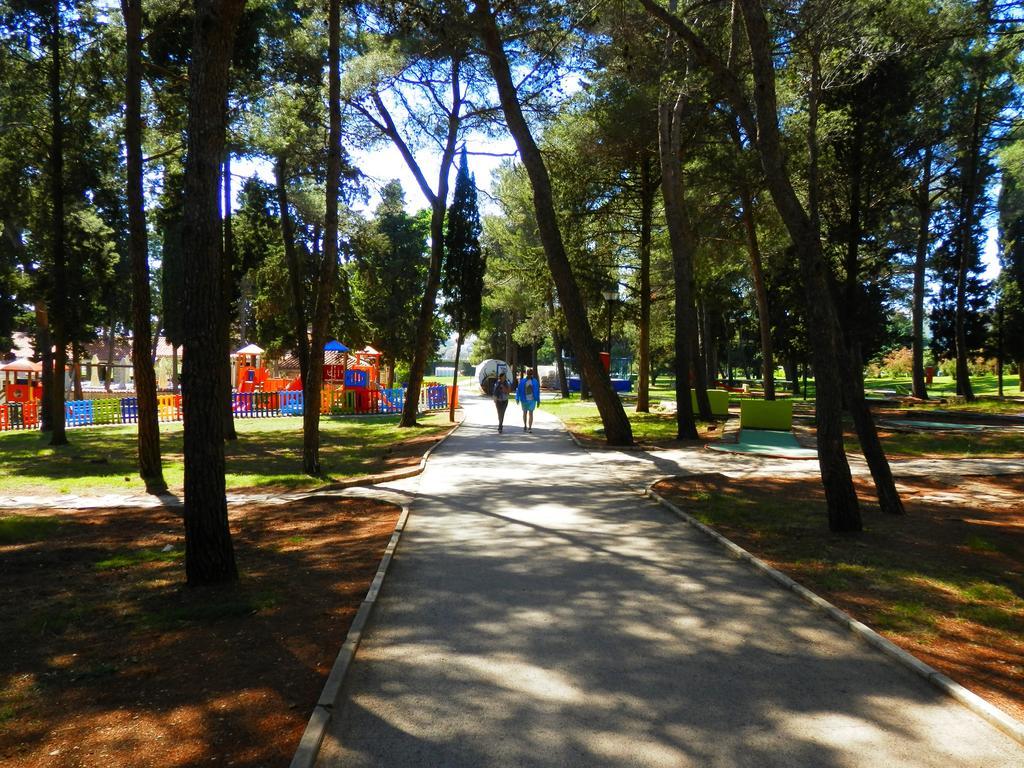 Apartments Nautica II Novigrad  Luaran gambar